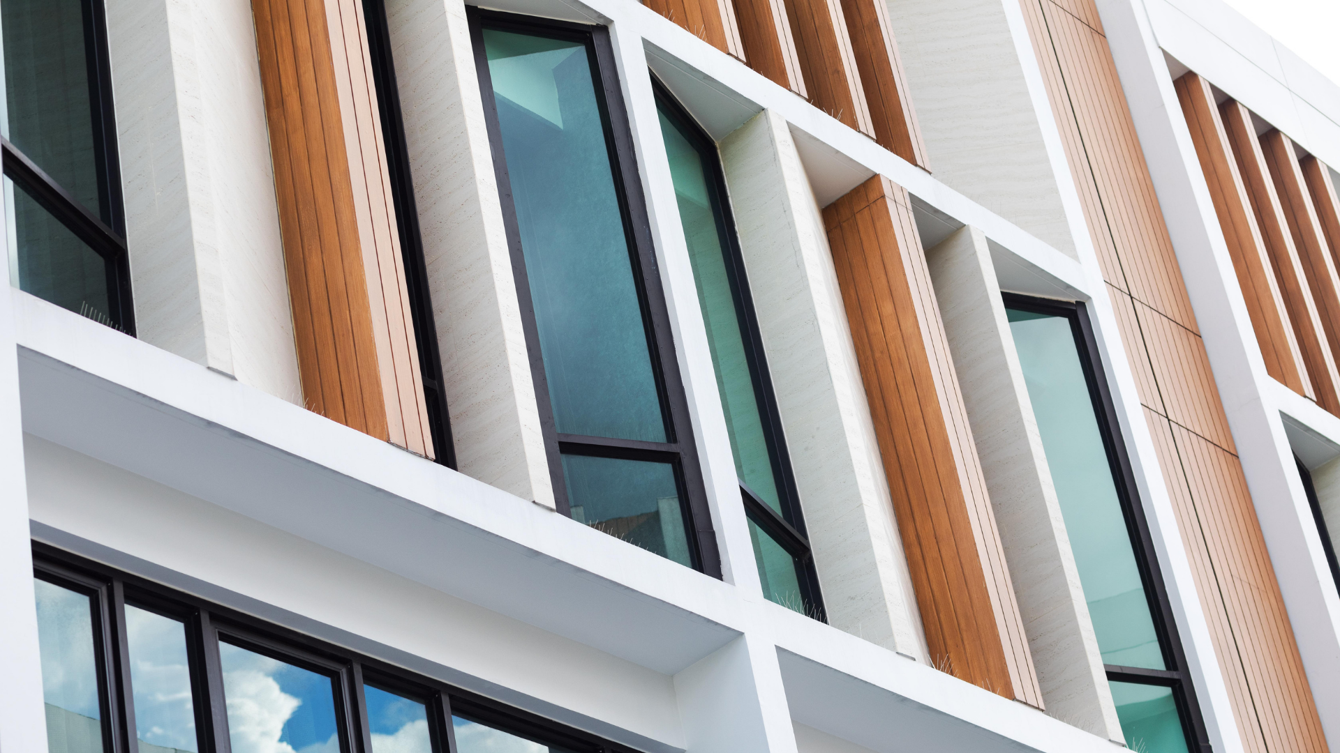 VLX 80 Fixed / Picture Window in Woodland Hills, CA | Hale Windows Woodland Hills - detail 4